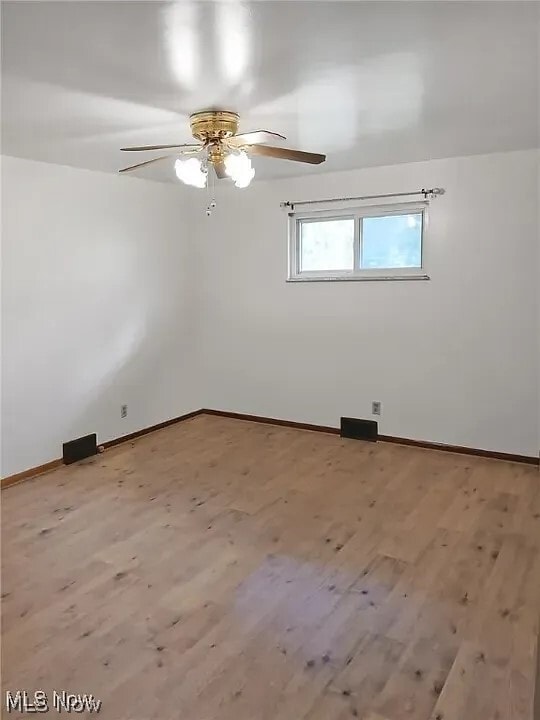 Building Photo - 98 Summers St