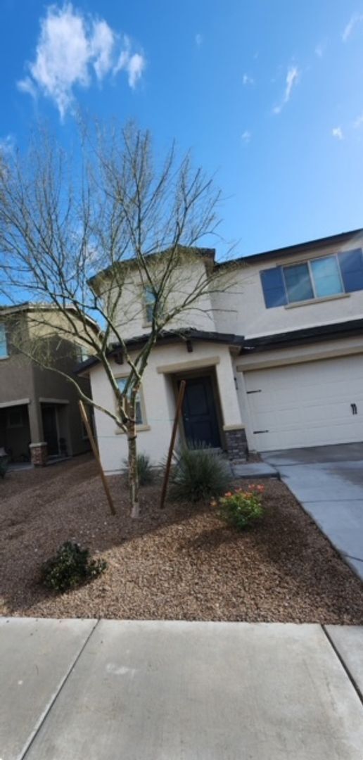 Building Photo - Sun City - Short Term Rental - Fully Furnished