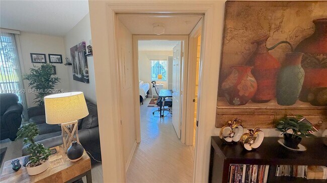 Building Photo - 9539 Weldon Cir