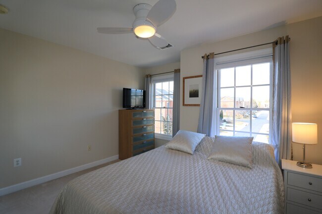 Building Photo - "Coming Soon" Luxury 4 Level Picturesque T...