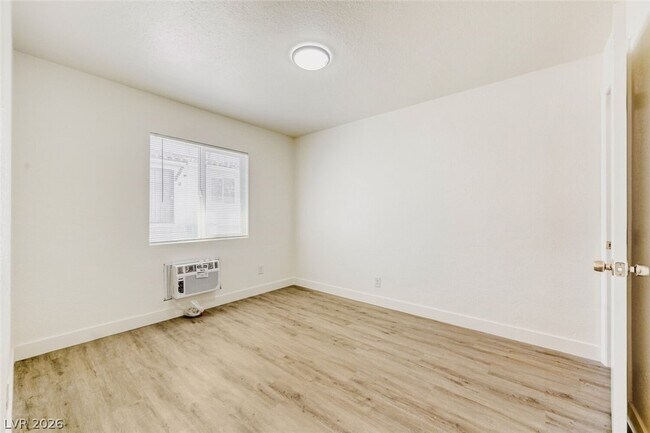 Building Photo - 1014 N 4th St