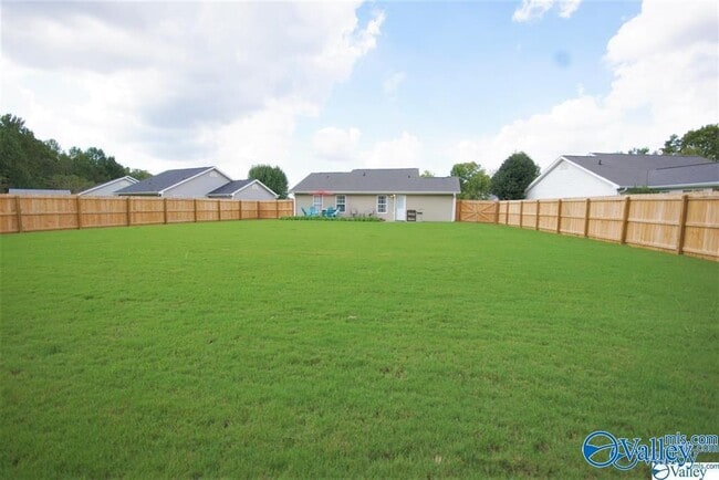 Building Photo - 109 Sandy Hollow Dr NW