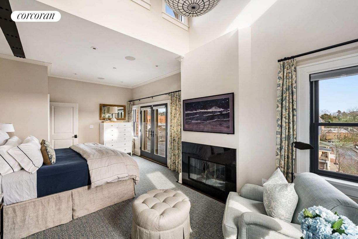 Building Photo - 43 Church St