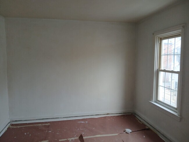 Building Photo - 37 N Locust St