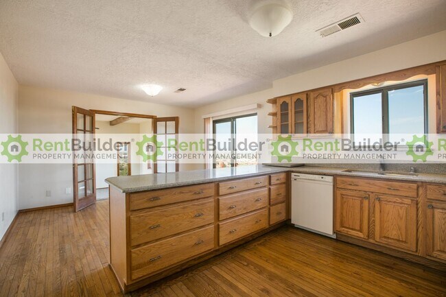 Building Photo - CALL US TODAY AT (505) 808-6467 TO SCHEDUL...