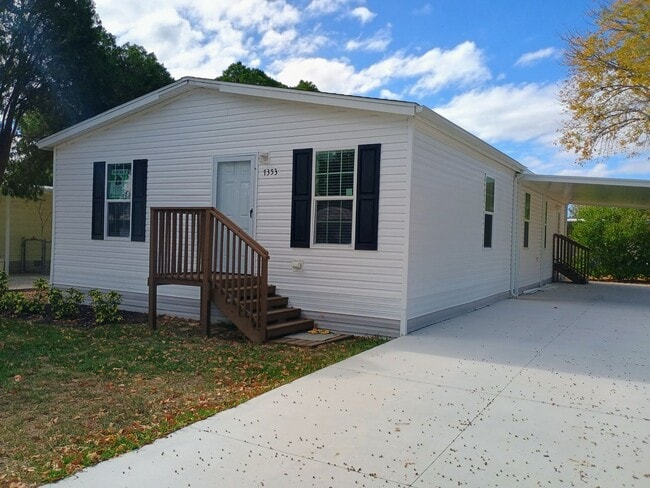 Building Photo - 55 and older Golf Course Community 3 bed 2 bath New build