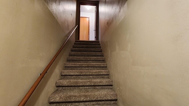 Building Photo - 2421 Adler Cir