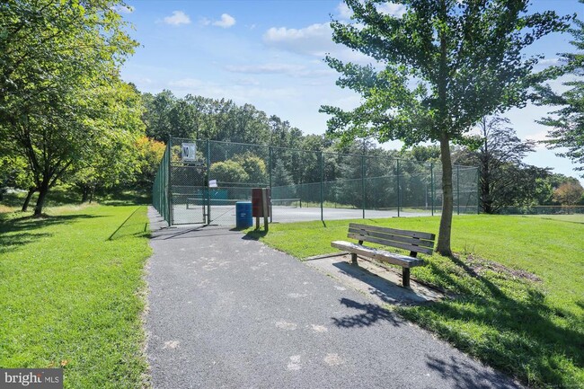 Building Photo - 14025 Godwit St