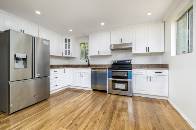 Building Photo - 10 Stanwick Pl