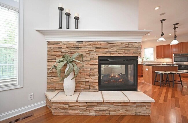 Building Photo - 3172 Monticello Way