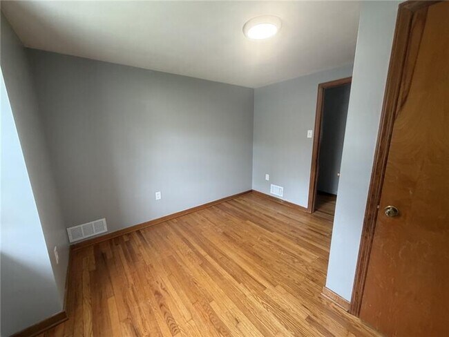 Building Photo - 9280 N Florence Rd