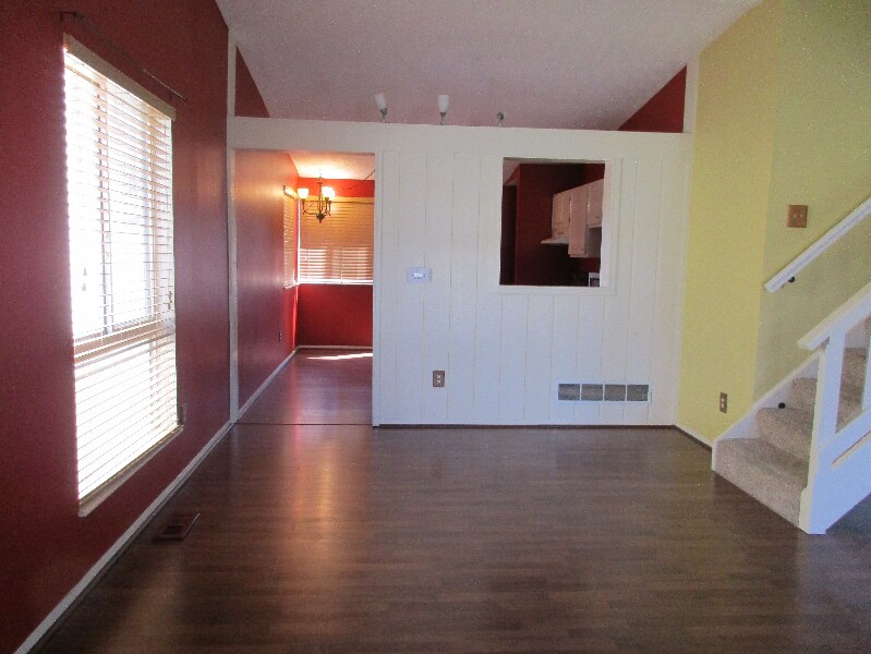 Building Photo - 3333 Chetwood Pl