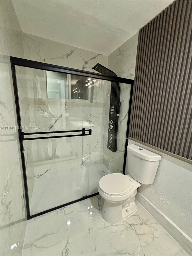 Building Photo - 8561 Claridge Dr