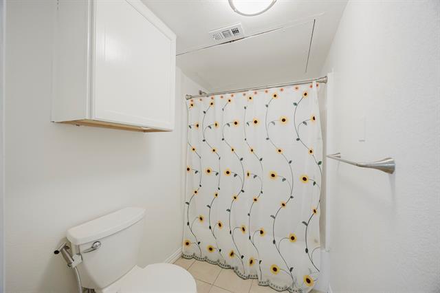 Building Photo - 412 Pebble Way