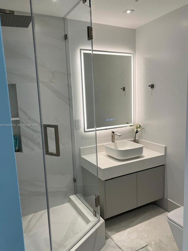 Building Photo - 31 SE 5th St