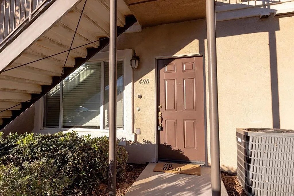 Building Photo - 9728 Marilla Dr