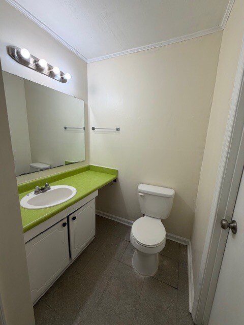 Building Photo - 2624 Randleman Rd