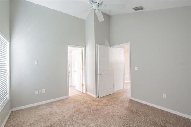 Building Photo - 9917 Brompton Dr