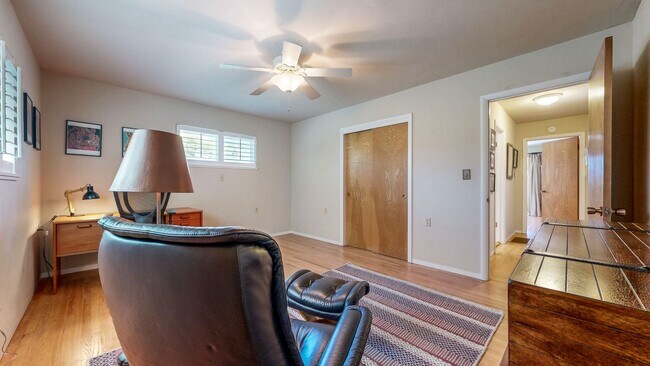 Building Photo - 4560 Sullivan Ct