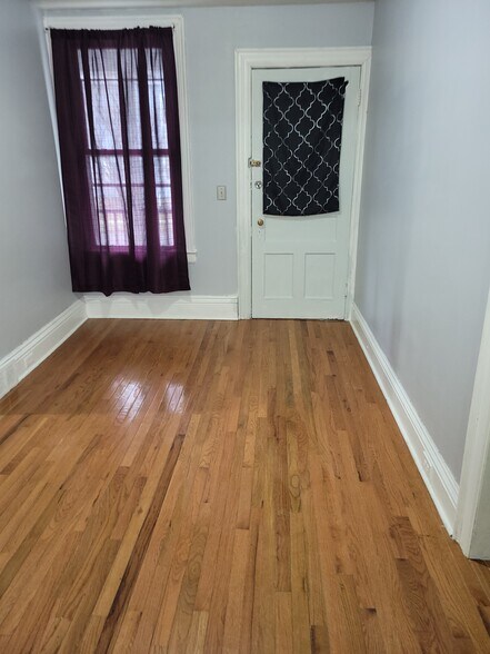 Building Photo - 376 W Delavan Ave