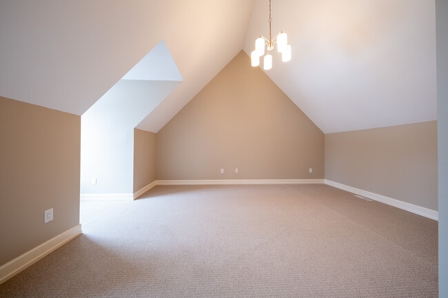 Building Photo - 3290 N Shore Dr