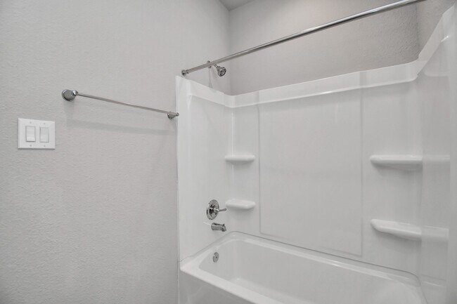 Building Photo - 23823 Cumberland Ridge Dr
