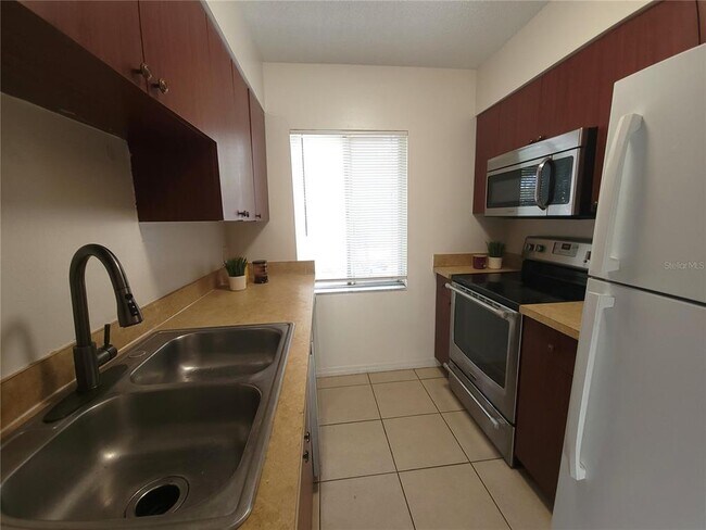 Building Photo - 7505 Pitch Pine Cir