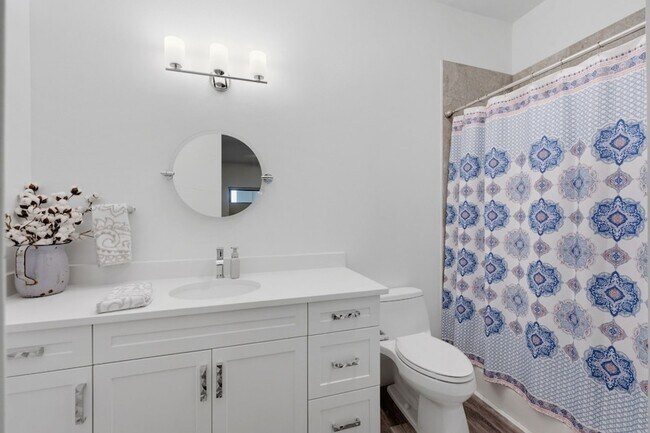 Building Photo - 15260 TX-105