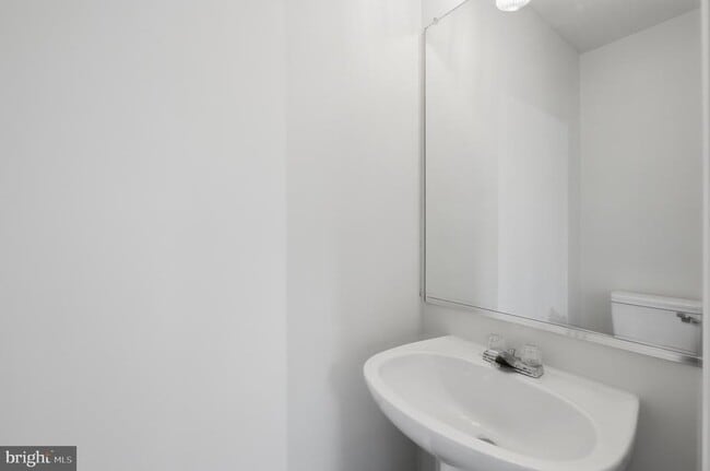 Building Photo - 14666 Seasons Dr