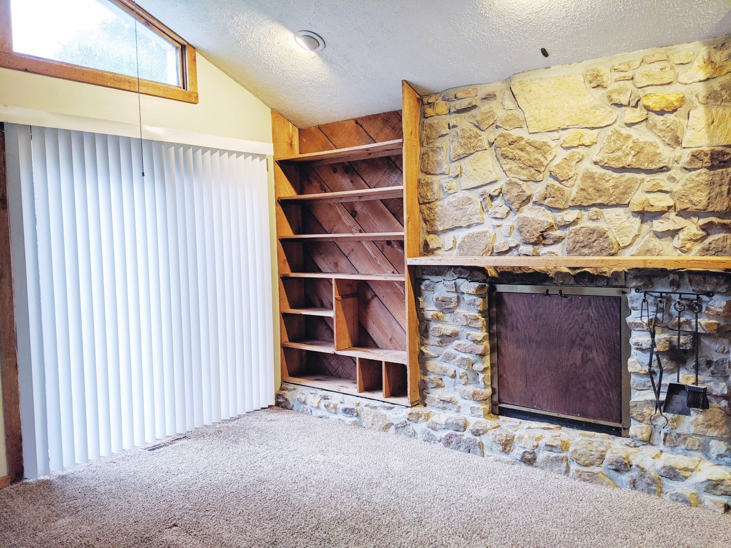 Building Photo - 208 S Hillsdale Dr