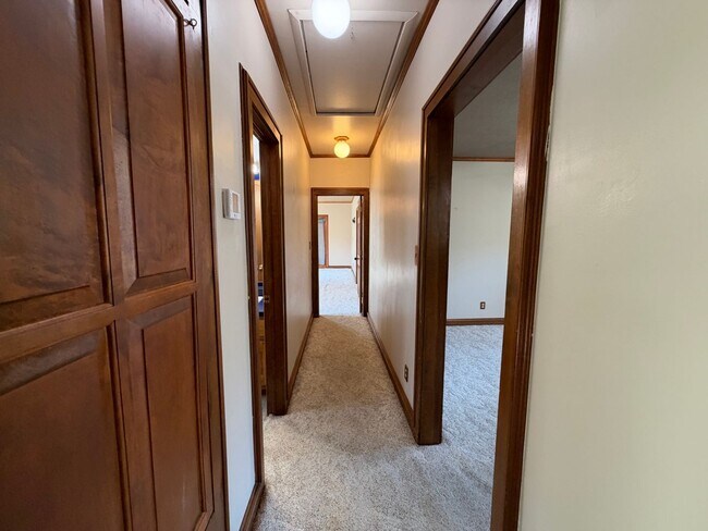 Building Photo - 1208 S Florence Pl
