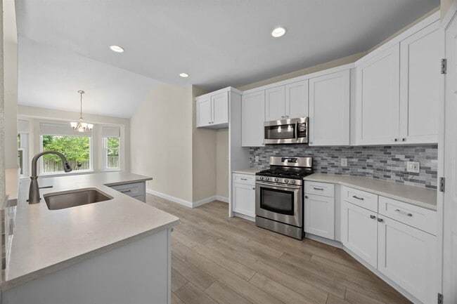 Building Photo - 1617 Abbey Ln