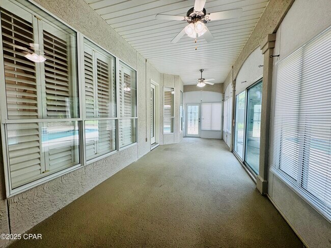 Building Photo - 100 Palm Bay Blvd