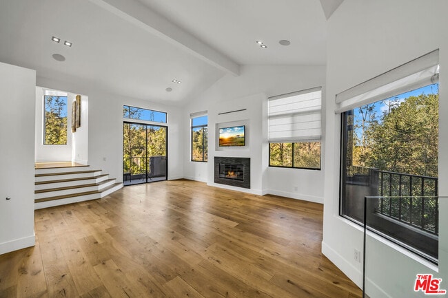 Building Photo - 3026 Passmore Dr