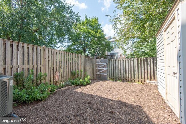 Building Photo - 3070 Madden Ct