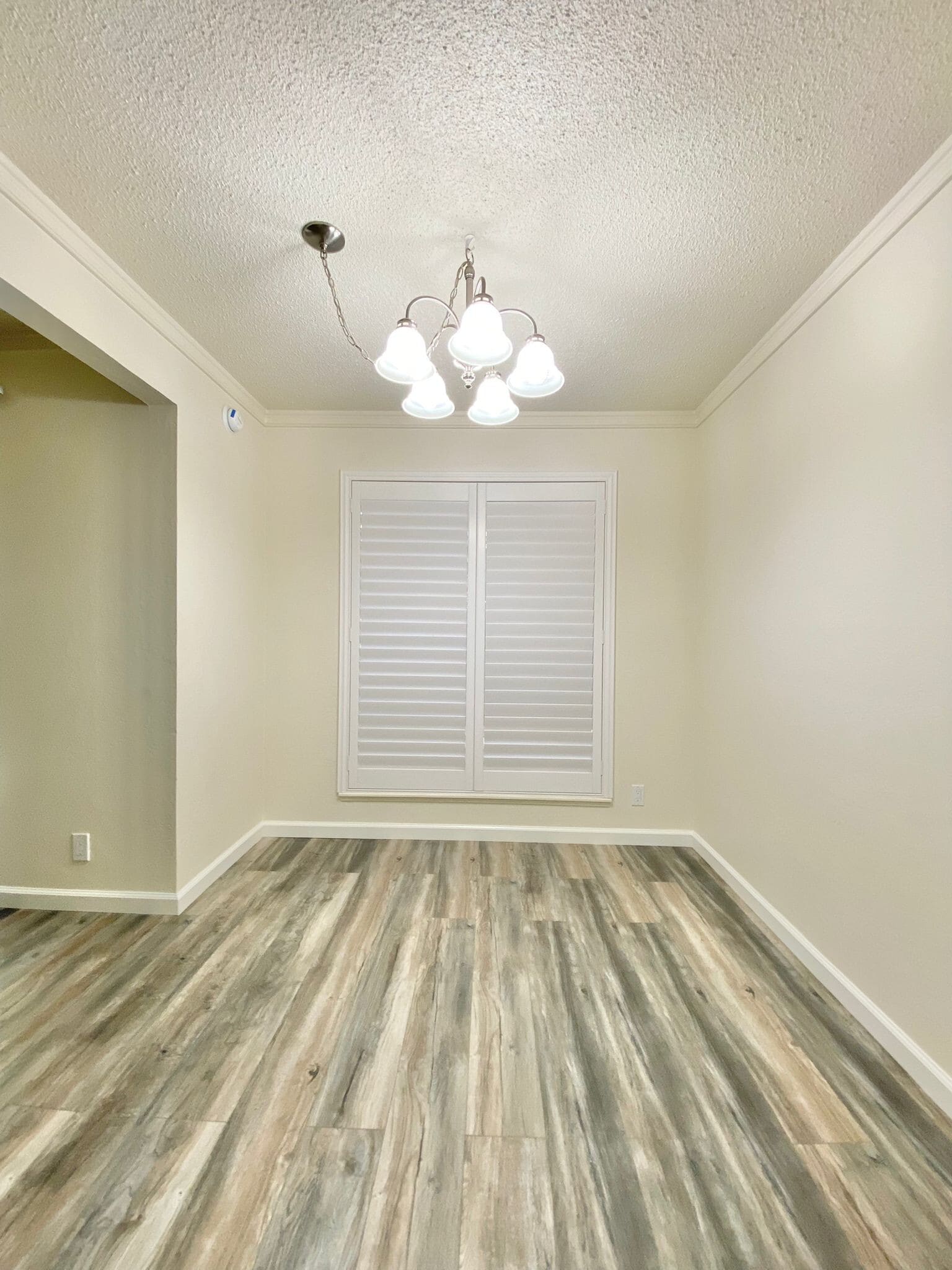 Dining with Shutters - 350 N Civic Dr