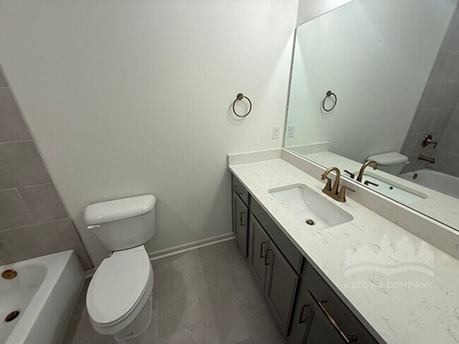 Building Photo - !MOVE-IN SPECIAL: 1/2 OFF FIRST MONTH RENT!! Beautiful NEW BUILD in Cordova!