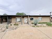 Building Photo - 4740 E Melissa St