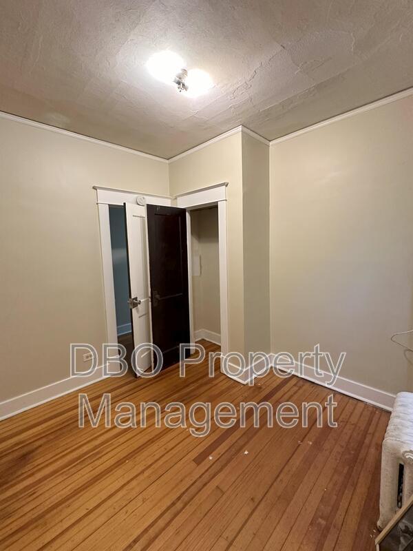 Building Photo - 441 Ontario St