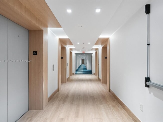 Building Photo - 90 SW 3rd St