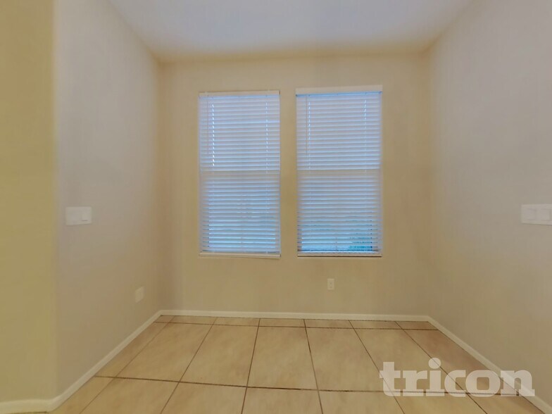 Building Photo - 14875 N 177th Ave