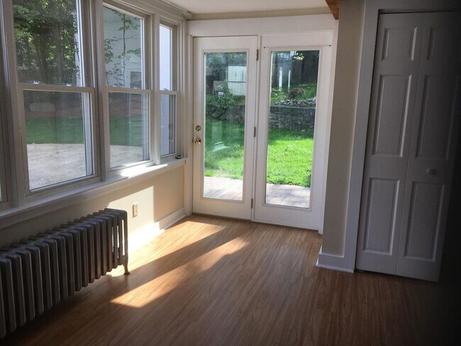 Building Photo - 161A Nashua, a