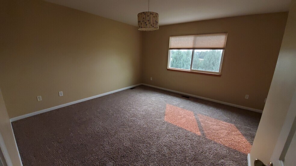 Master bedroom - 5750 W 20th St