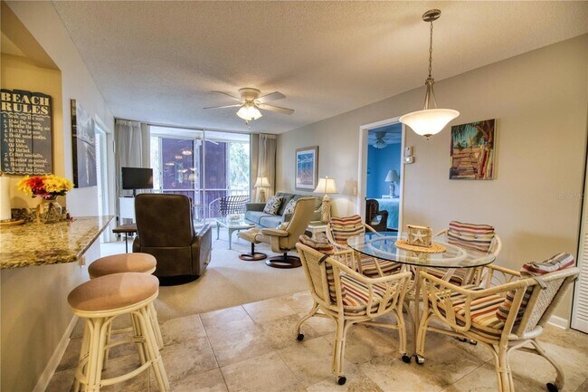 Building Photo - 519 Albee Farm Rd