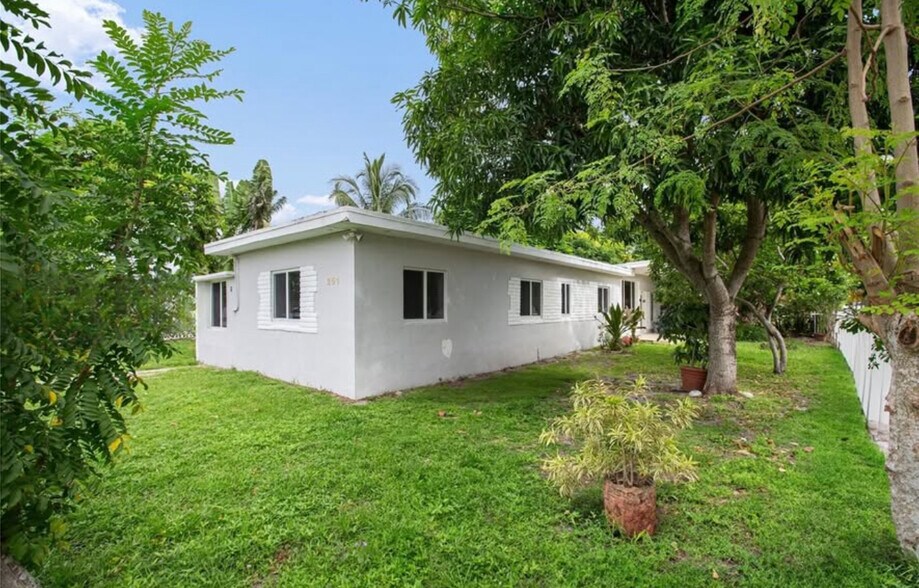 Building Photo - 251 NW 110th St