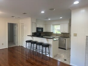 Building Photo - 26 Champions Colony W