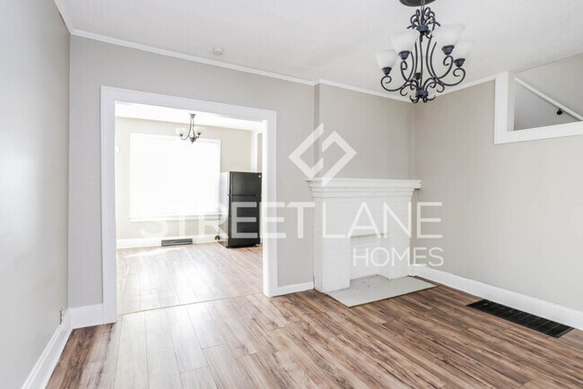 Building Photo - Charming 2 Bedroom in Columbus!
