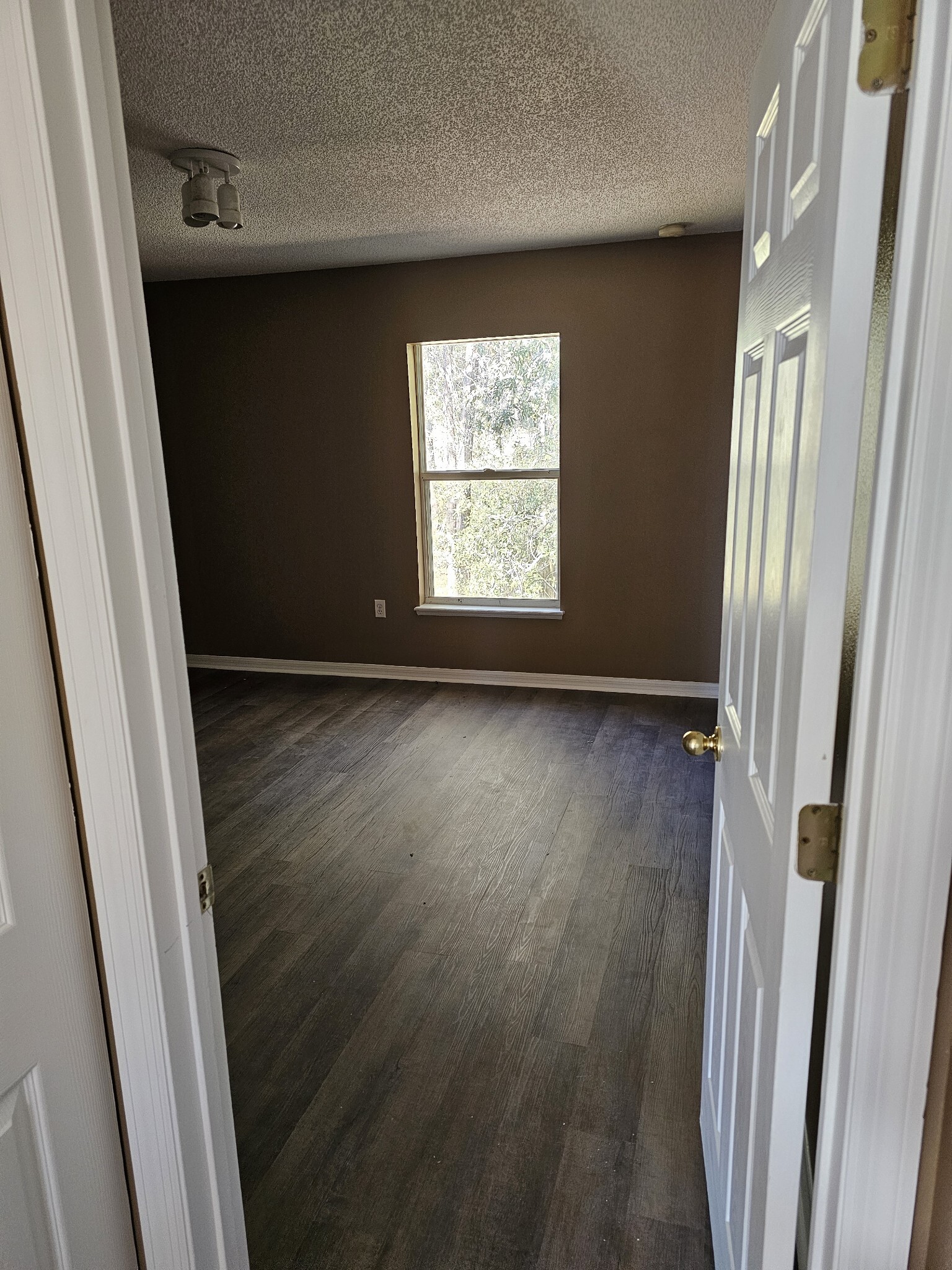 Building Photo - 9316 N Dallas Way