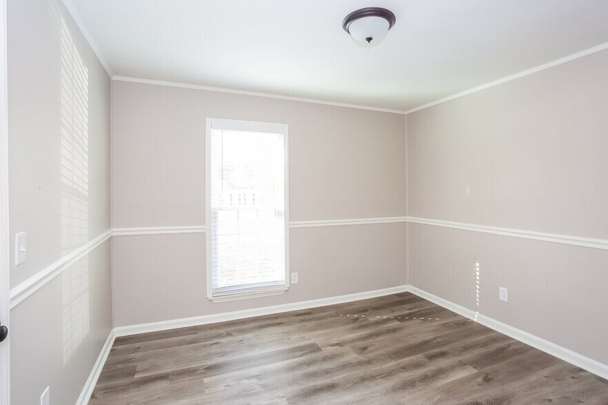 Building Photo - 10119 Grand Junction Rd