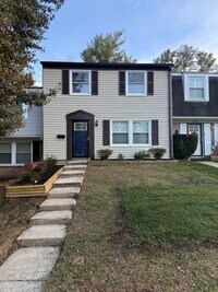 Building Photo - Adorable Fully renovated Townhouse in Bowie